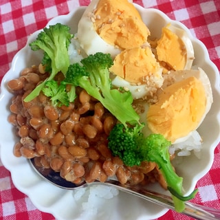 納豆と茹で卵とブロッコリーのご飯☆